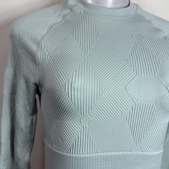 (A1) Prozis Women's Short Sports T-Shirt, Size S - Picture 3 of 10